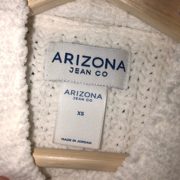 Sweater - Picture 2 of 3